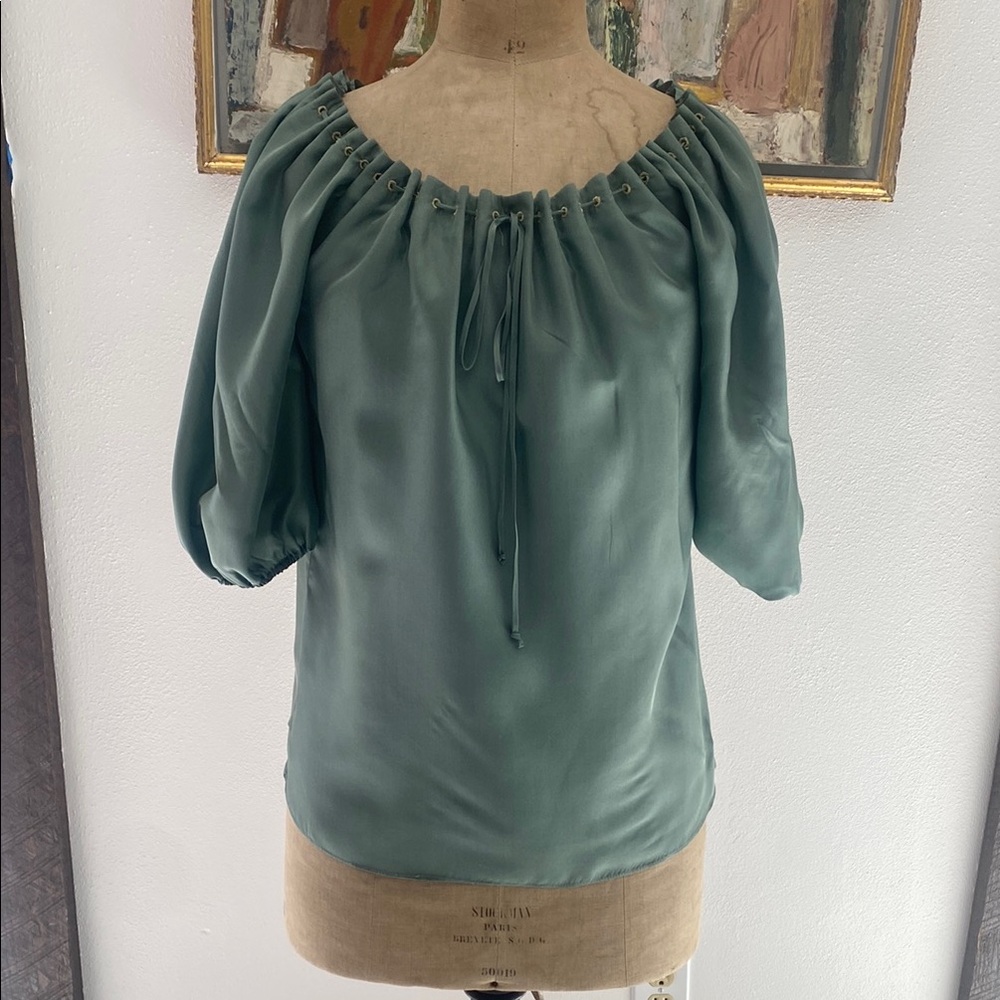 HERA | 100% SILK TOP